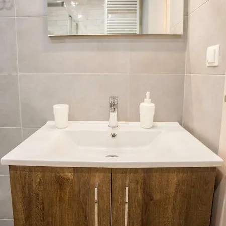 Spacious Unique Luxurious *