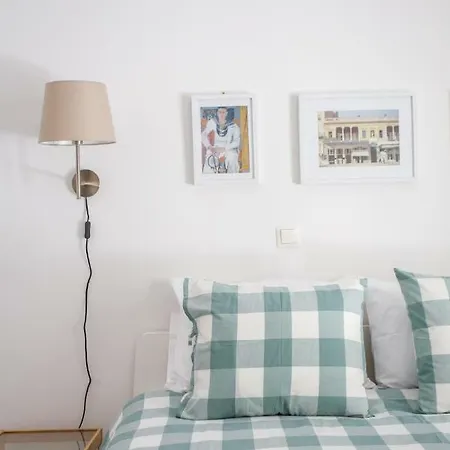 Spacious Unique Luxurious