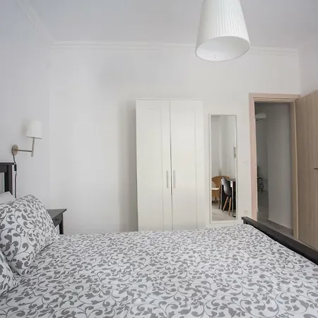 Spacious Unique Luxurious דירה