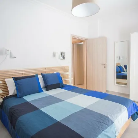 Spacious Unique Luxurious * סלוניקי