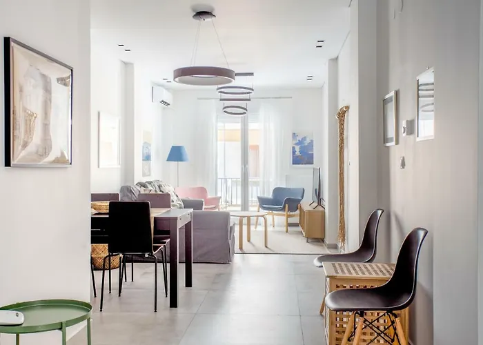 Spacious Unique Luxurious סלוניקי